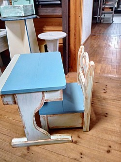幼児用机と椅子セット