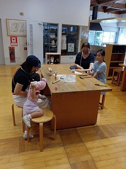 昭和の氷で冷やす冷蔵庫をリメイク